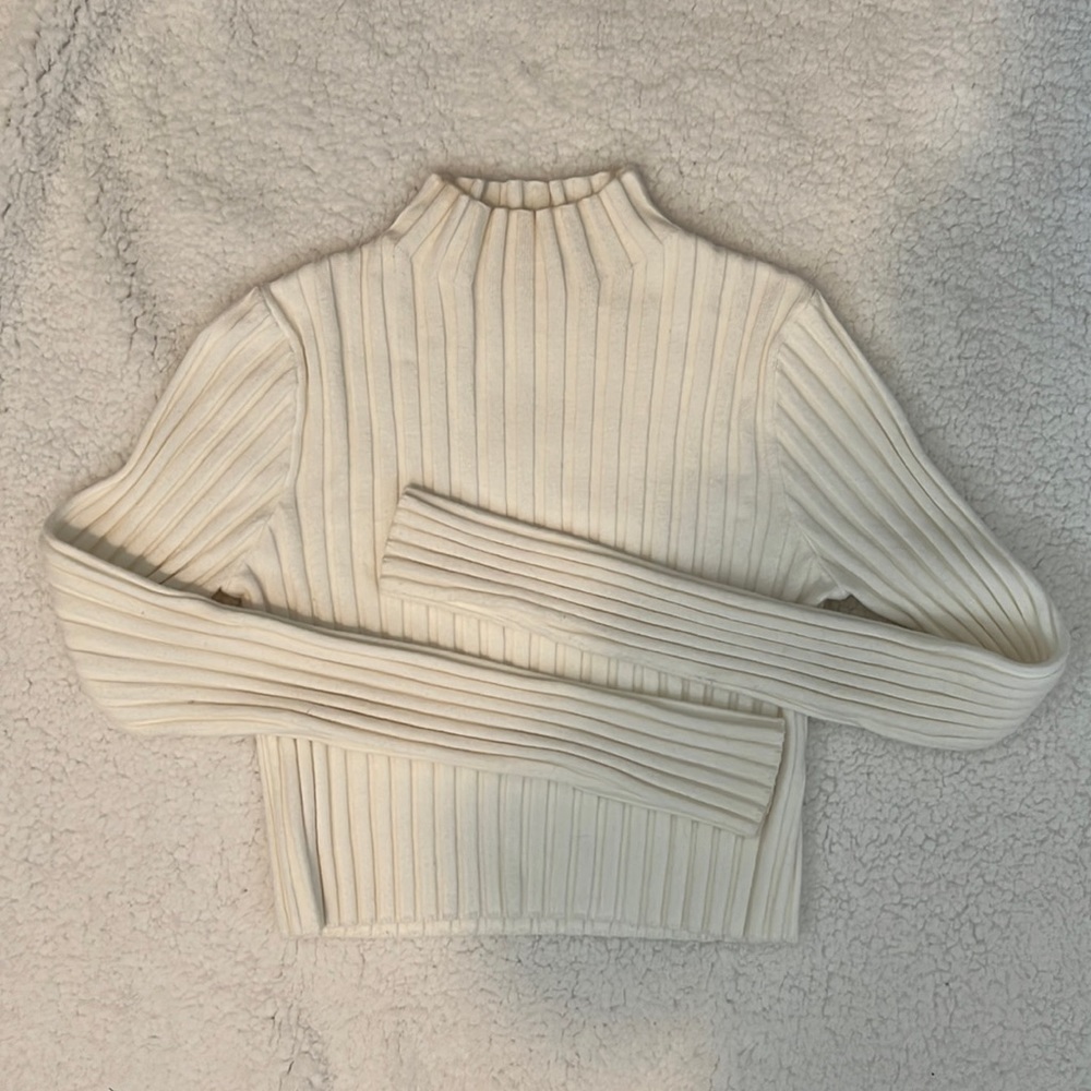 Grey bandit mock neck long sleeve
